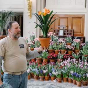 Dan Bellavia giving a tour