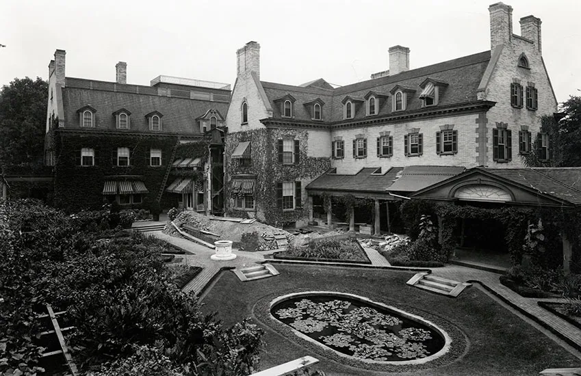 Historic view of the terrace garden