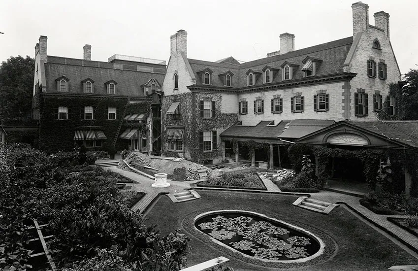 Historic view of the terrace garden