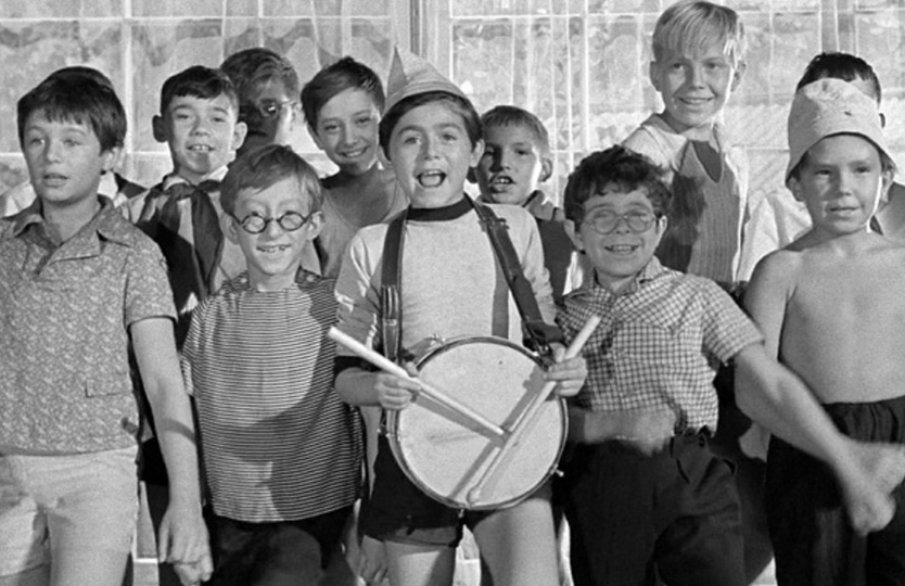 Still from Welcome, or No Trespassing (1964)