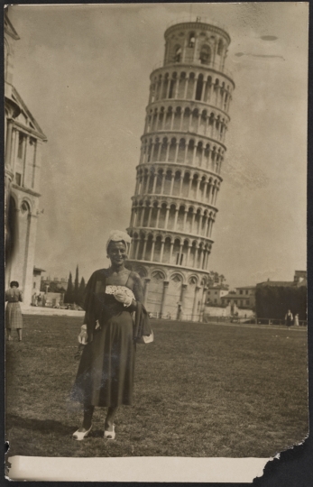 Unidentified photograph