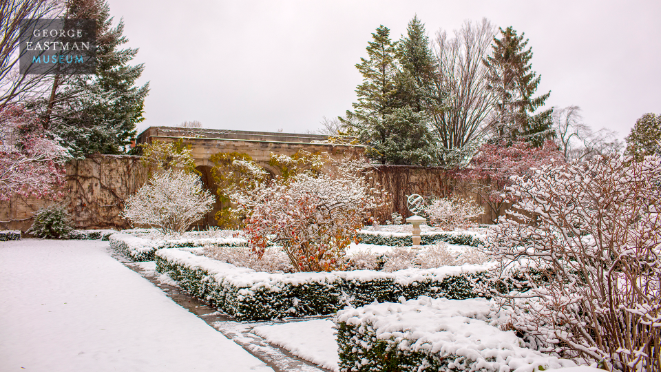 GEM Mansion in Snow