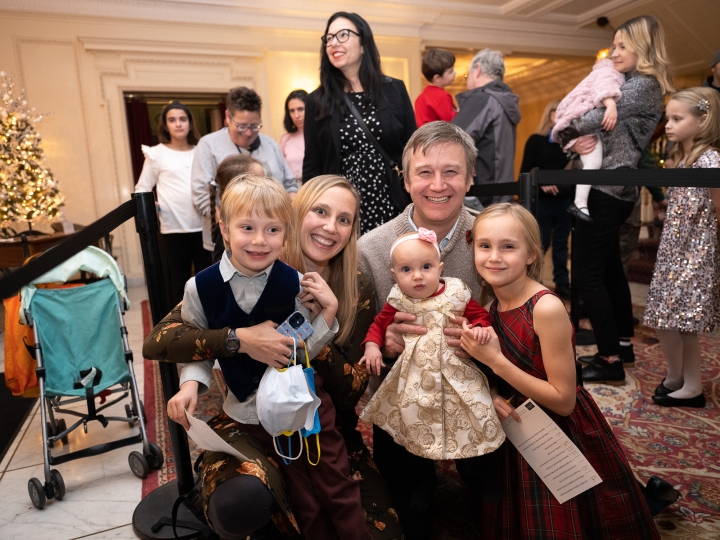 Family at Holiday Homecoming 