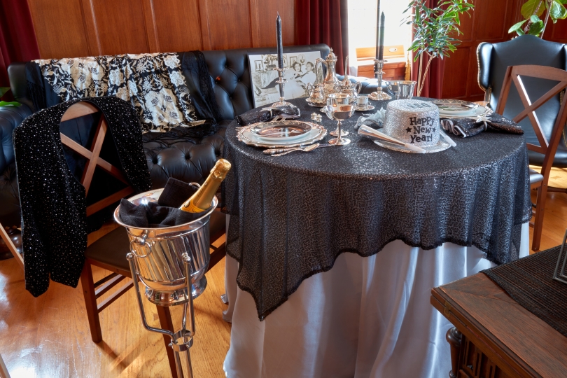 Tablescape inspired by the film Sunset Boulevard