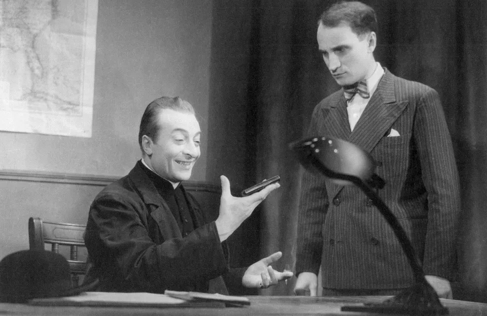 Still from The Crime of Monsieur Lange