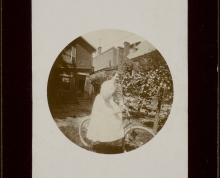 Unidentified photograph