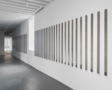 Liz Deschenes (American, b. 1966), FPS (60), 2018. Gelatin silver photograms mounted to Dibond. Pinault Collection. Exhibition view, Miguel Abreu Gallery, 2018. © the artist, courtesy Miguel Abreu Gallery, New York, and Emanuela Campoli, Paris. artist, courtesy Miguel Abreu Gallery, New York; Emanuela Campoli, Paris; and Fraenkel Gallery, San Francisco.