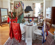 Tablescape inspired by the film The Queen
