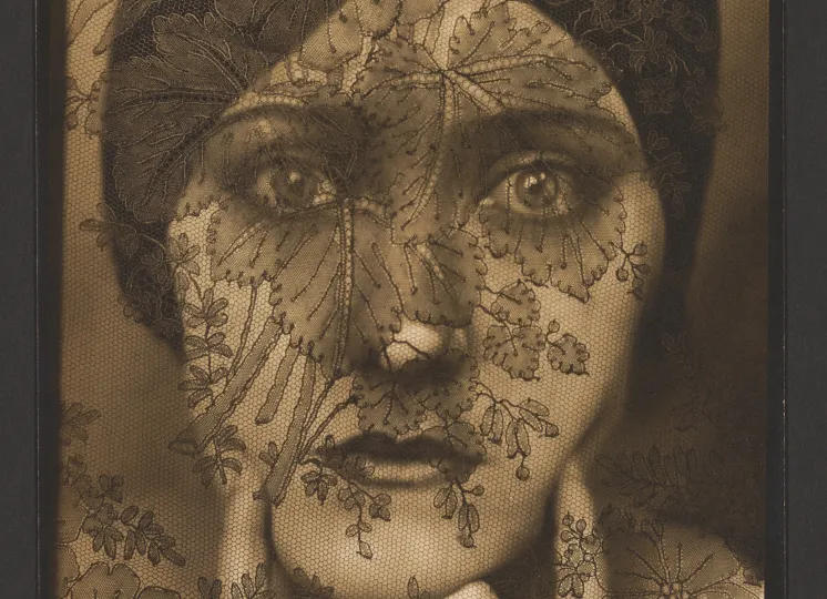 Edward Steichen (American, b. Luxembourg, 1879–1973), Gloria Swanson, Gloria Swanson, 1924. Gelatin silver print