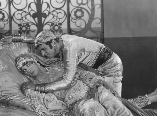 Still from The Thief of Bagdad