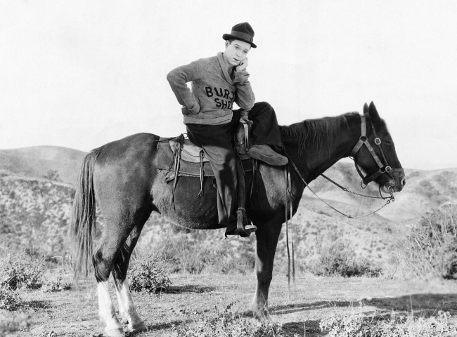still from Tramp, Tramp, Tramp