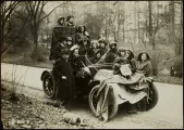 Women on Suffrage hike